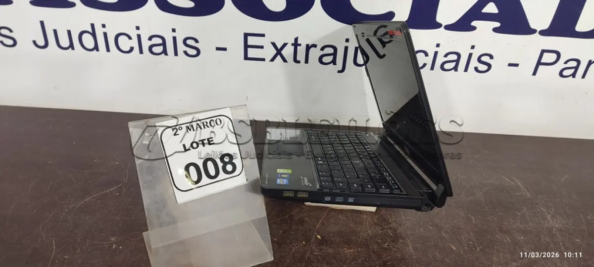 LOTE 008 - 01 NOTEBOOK MARCA SEMP TOSHIBA SEM CARREGADOR. (NO ESTADO) ATENÇÃO! FAZER A VISITAÇÃO ANTES DE ARREMATAR, NÃO SABEMOS SE FUNCIONA, LEILÃO NÃO TEM GARANTIA E NEM DEVOLUÇÃO, SUJEITO A POSSÍVEIS AVARIAS VISÍVEIS/OCULTAS E/OU AUSÊNCIA DE COMPONENTES.
