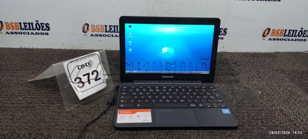 LOTE 372 - 01 NOTEBOOK 2GB DE MEMÓRIA, 16GB E.MMC TELA 11.6’’ LINHA CONNECT MARCA SAMSUNG SEM FONTE. (NO ESTADO) ATENÇÃO! FAZER A VISITAÇÃO ANTES DE ARREMATAR, NÃO SABEMOS SE FUNCIONA, LEILÃO NÃO TEM GARANTIA E NEM DEVOLUÇÃO, SUJEITO A POSSÍVEIS AVARIAS VISÍVEIS/OCULTAS E/OU AUSÊNCIA DE COMPONENTES.