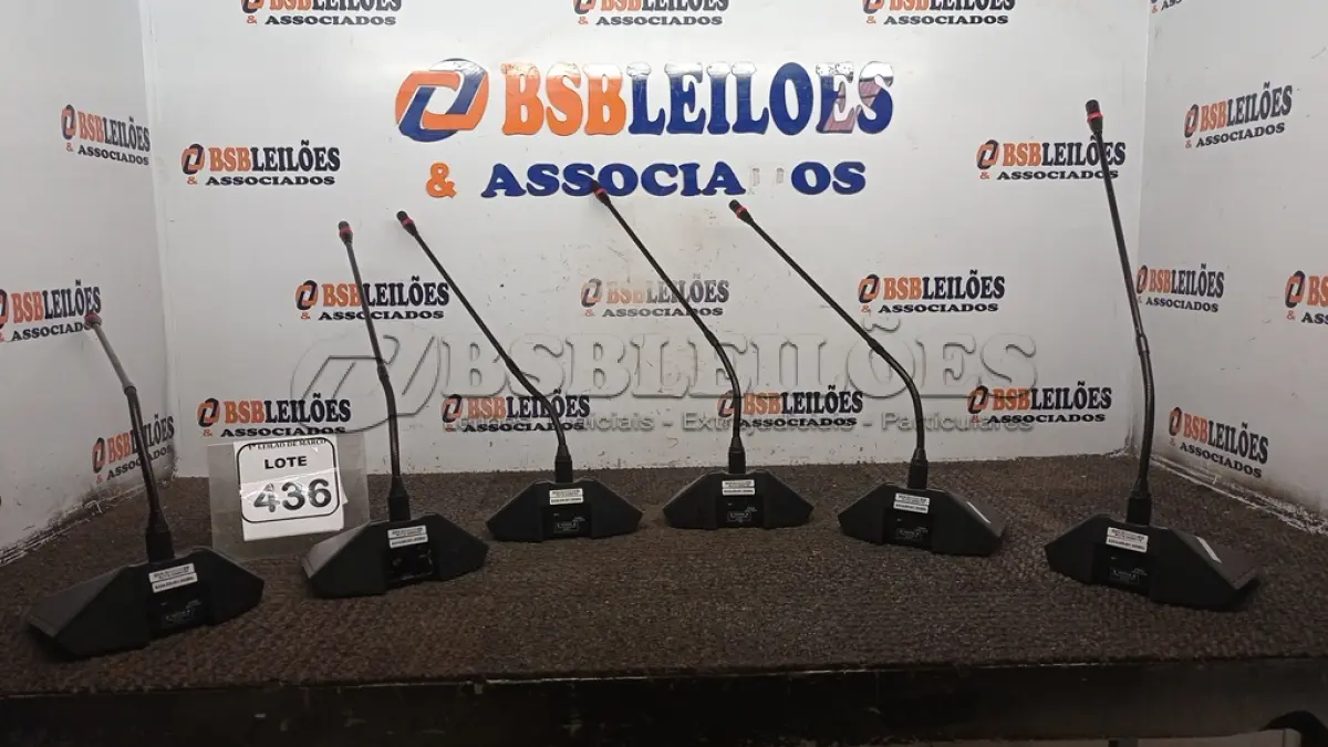 LOTE 436 - 06 MICROFONES DE MESA MODELO KLT16G MARCA KAERSECT. (NO ESTADO) ATENÇÃO! FAZER A VISITAÇÃO ANTES DE ARREMATAR, NÃO SABEMOS SE FUNCIONA, LEILÃO NÃO TEM GARANTIA E NEM DEVOLUÇÃO, SUJEITO A POSSÍVEIS AVARIAS VISÍVEIS/OCULTAS E/OU AUSÊNCIA DE COMPONENTES.
