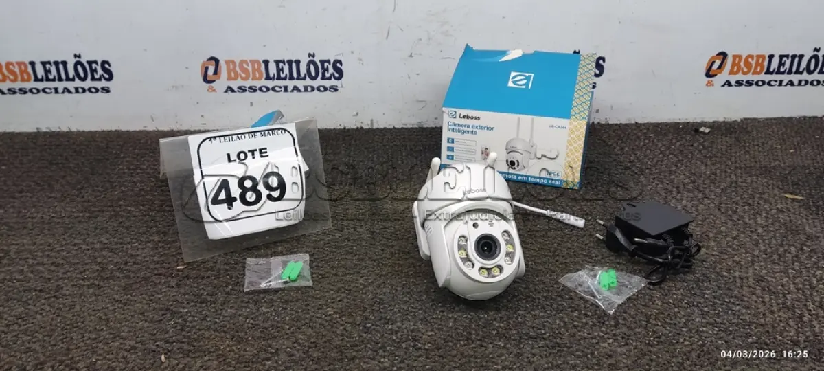 LOTE 489 - 01 CÂMERA IP WIFI A PROVA D’AGUA COM VISÃO NOTURNA RASTREIO DE PESSOAS TRANSLAÇÃO E INCLINAÇÃO 360 GRAUS APPS YOOSEE (PRODUTO NOVO). (NO ESTADO) ATENÇÃO! FAZER A VISITAÇÃO ANTES DE ARREMATAR, NÃO SABEMOS SE FUNCIONA, LEILÃO NÃO TEM GARANTIA E NEM DEVOLUÇÃO, SUJEITO A POSSÍVEIS AVARIAS VISÍVEIS/OCULTAS E/OU AUSÊNCIA DE COMPONENTES.