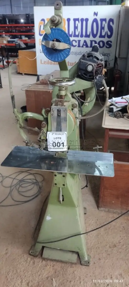 LOTE 001 - 01 GRAMPEADOR INDUSTRIAL MARCA MIRUNA 110V/220V. (NO ESTADO) ATENÇÃO! FAZER A VISITAÇÃO ANTES DE ARREMATAR, NÃO SABEMOS SE FUNCIONA, LEILÃO NÃO TEM GARANTIA E NEM DEVOLUÇÃO, SUJEITO A POSSÍVEIS AVARIAS VISÍVEIS/OCULTAS E/OU AUSÊNCIA DE COMPONENTES.