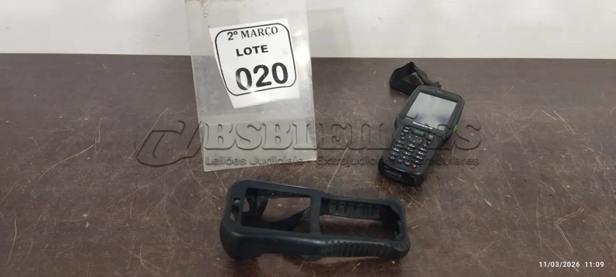 LOTE 020 - 01 COLETORA DE DADOS PORTÁTIL MODELO DOLPHIN 6500 MARCA HONEYWELL. (NO ESTADO) ATENÇÃO! FAZER A VISITAÇÃO ANTES DE ARREMATAR, NÃO SABEMOS SE FUNCIONA, LEILÃO NÃO TEM GARANTIA E NEM DEVOLUÇÃO, SUJEITO A POSSÍVEIS AVARIAS VISÍVEIS/OCULTAS E/OU AUSÊNCIA DE COMPONENTES.