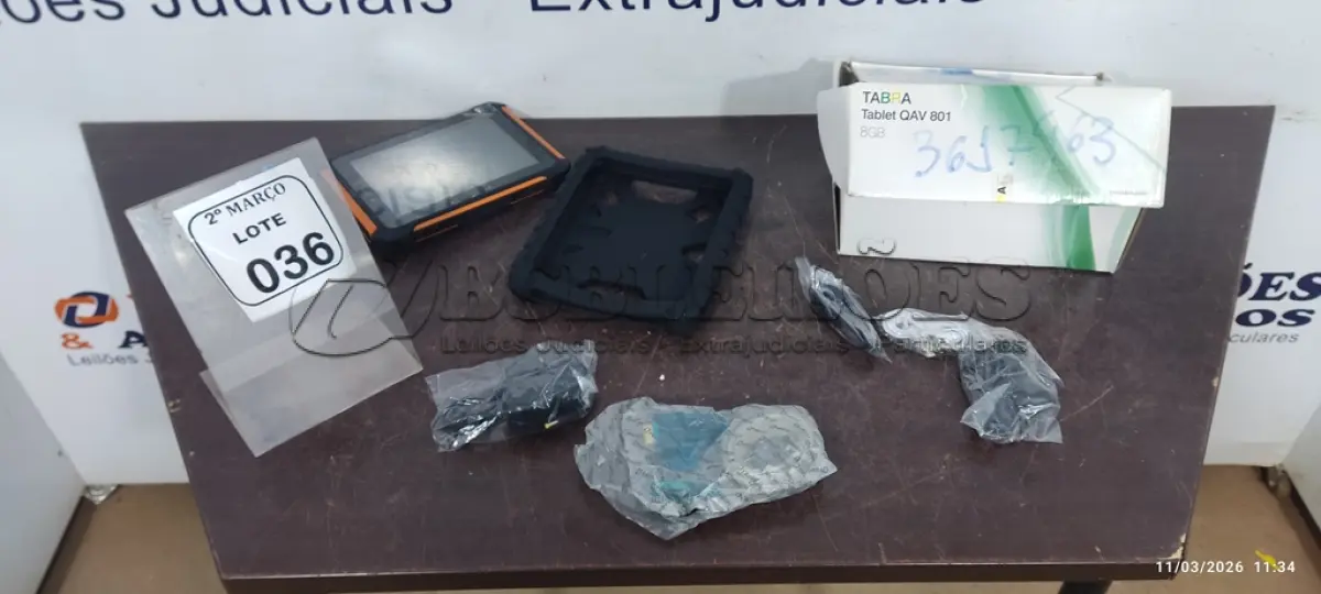 LOTE 036 - 01 TABLET MODELO QAV 801 8GB MARCA TABRA. (NO ESTADO) ATENÇÃO! FAZER A VISITAÇÃO ANTES DE ARREMATAR, NÃO SABEMOS SE FUNCIONA, LEILÃO NÃO TEM GARANTIA E NEM DEVOLUÇÃO, SUJEITO A POSSÍVEIS AVARIAS VISÍVEIS/OCULTAS E/OU AUSÊNCIA DE COMPONENTES.