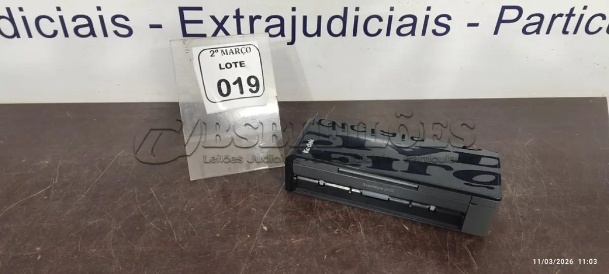 LOTE 019 - 01 SCANNER MODELO I940 MARCA KODAK SEM FONTE. (NO ESTADO) ATENÇÃO! FAZER A VISITAÇÃO ANTES DE ARREMATAR, NÃO SABEMOS SE FUNCIONA, LEILÃO NÃO TEM GARANTIA E NEM DEVOLUÇÃO, SUJEITO A POSSÍVEIS AVARIAS VISÍVEIS/OCULTAS E/OU AUSÊNCIA DE COMPONENTES.
