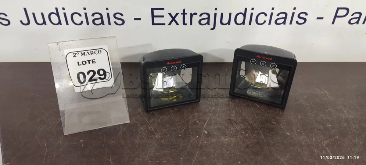 LOTE 029 - 02 LEITORAS DE CÓDIGO DE BARRAS MARCAS HONEYWELL SEM FONTE. (NO ESTADO) ATENÇÃO! FAZER A VISITAÇÃO ANTES DE ARREMATAR, NÃO SABEMOS SE FUNCIONA, LEILÃO NÃO TEM GARANTIA E NEM DEVOLUÇÃO, SUJEITO A POSSÍVEIS AVARIAS VISÍVEIS/OCULTAS E/OU AUSÊNCIA DE COMPONENTES.