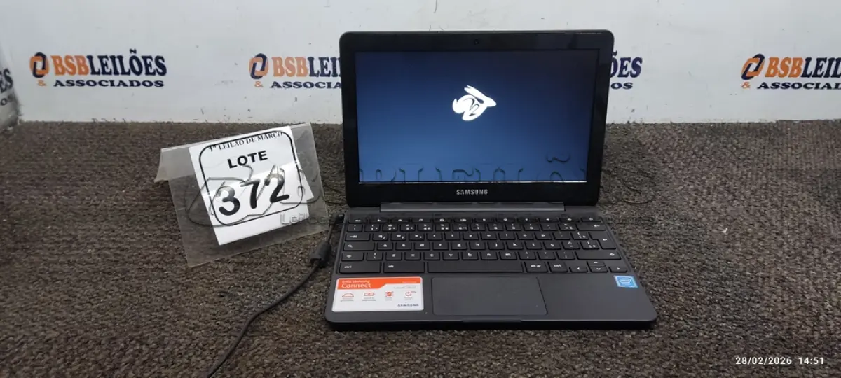LOTE 372 - 01 NOTEBOOK 2GB DE MEMÓRIA, 16GB E.MMC TELA 11.6’’ LINHA CONNECT MARCA SAMSUNG SEM FONTE. (NO ESTADO) ATENÇÃO! FAZER A VISITAÇÃO ANTES DE ARREMATAR, NÃO SABEMOS SE FUNCIONA, LEILÃO NÃO TEM GARANTIA E NEM DEVOLUÇÃO, SUJEITO A POSSÍVEIS AVARIAS VISÍVEIS/OCULTAS E/OU AUSÊNCIA DE COMPONENTES.