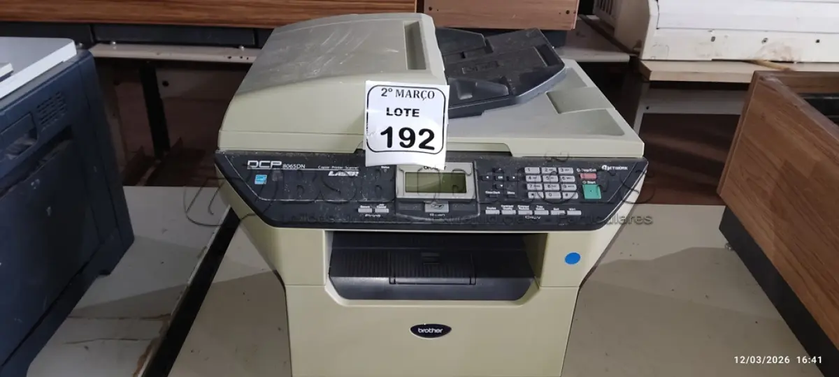 LOTE 192 - 01 IMPRESSORA MODELO DCP-8085DN MARCA BROTHER. (NO ESTADO) ATENÇÃO! FAZER A VISITAÇÃO ANTES DE ARREMATAR, NÃO SABEMOS SE FUNCIONA, LEILÃO NÃO TEM GARANTIA E NEM DEVOLUÇÃO, SUJEITO A POSSÍVEIS AVARIAS VISÍVEIS/OCULTAS E/OU AUSÊNCIA DE COMPONENTES.