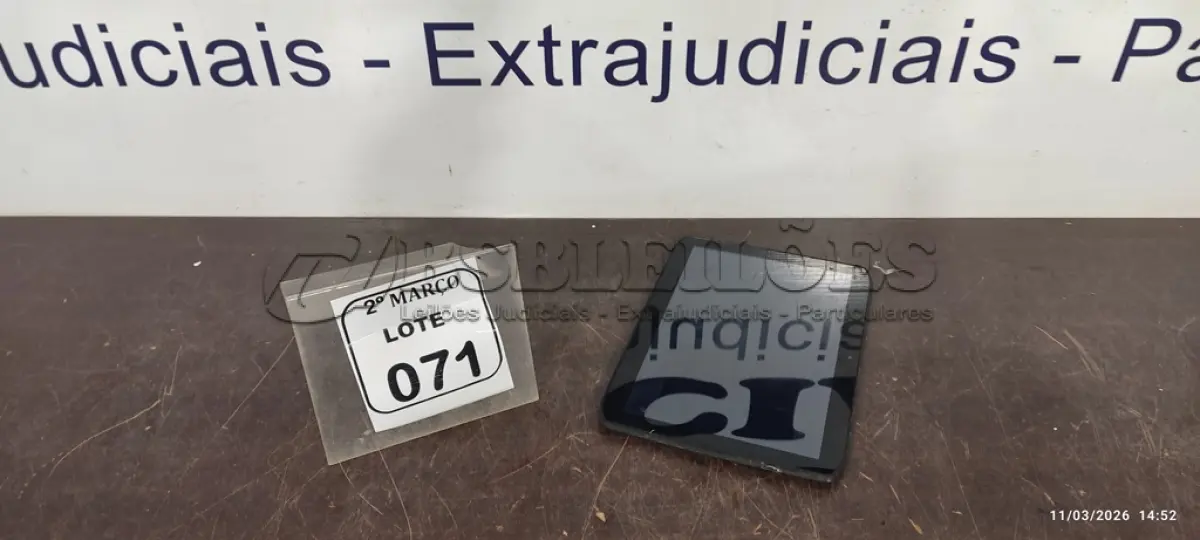 LOTE 071 - 01 TABLET MARCA MOTOROLA. (NO ESTADO) ATENÇÃO! FAZER A VISITAÇÃO ANTES DE ARREMATAR, NÃO SABEMOS SE FUNCIONA, LEILÃO NÃO TEM GARANTIA E NEM DEVOLUÇÃO, SUJEITO A POSSÍVEIS AVARIAS VISÍVEIS/OCULTAS E/OU AUSÊNCIA DE COMPONENTES.