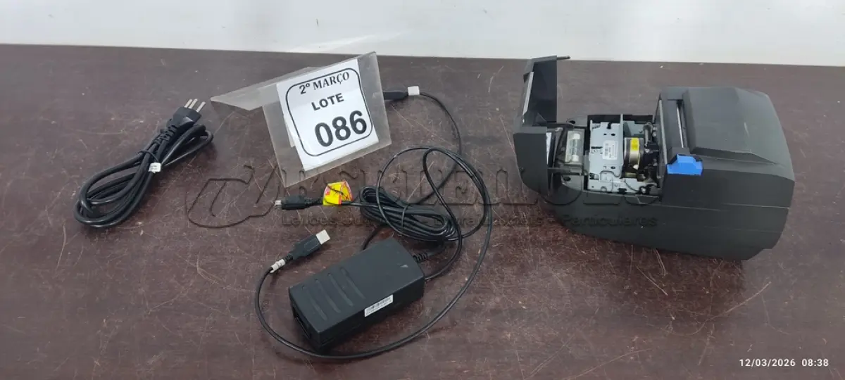 LOTE 086 - 01 IMPRESSORA DE CUPOM MARCA DIEBOLD COM FONTE. (NO ESTADO) ATENÇÃO! FAZER A VISITAÇÃO ANTES DE ARREMATAR, NÃO SABEMOS SE FUNCIONA, LEILÃO NÃO TEM GARANTIA E NEM DEVOLUÇÃO, SUJEITO A POSSÍVEIS AVARIAS VISÍVEIS/OCULTAS E/OU AUSÊNCIA DE COMPONENTES.