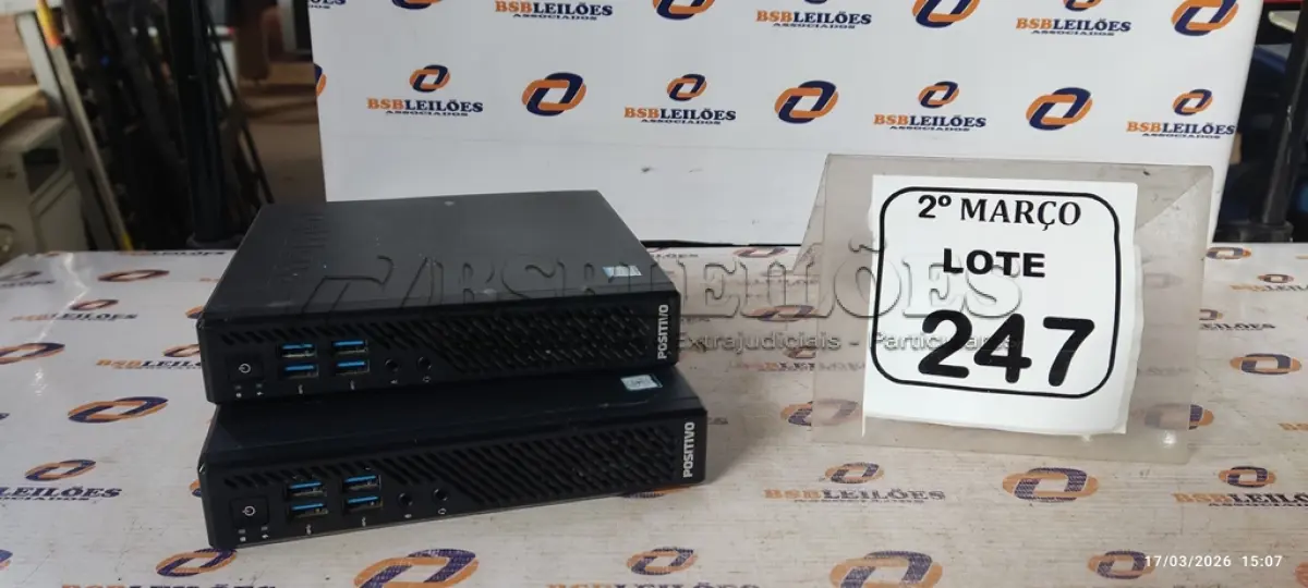 LOTE 247 - 02 MINIS PC MARCA POSITIVO. (NO ESTADO) ATENÇÃO! FAZER A VISITAÇÃO ANTES DE ARREMATAR, NÃO SABEMOS SE FUNCIONA, LEILÃO NÃO TEM GARANTIA E NEM DEVOLUÇÃO, SUJEITO A POSSÍVEIS AVARIAS VISÍVEIS/OCULTAS E/OU AUSÊNCIA DE COMPONENTES.