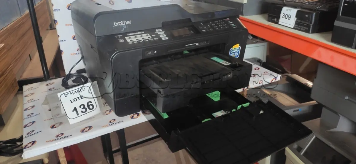 LOTE 136 - 01 IMPRESSORA MULTIFUNCIONAL MODELO MFC-J6710DW MARCA BROTHER. (NO ESTADO) ATENÇÃO! FAZER A VISITAÇÃO ANTES DE ARREMATAR, NÃO SABEMOS SE FUNCIONA, LEILÃO NÃO TEM GARANTIA E NEM DEVOLUÇÃO, SUJEITO A POSSÍVEIS AVARIAS VISÍVEIS/OCULTAS E/OU AUSÊNCIA DE COMPONENTES.