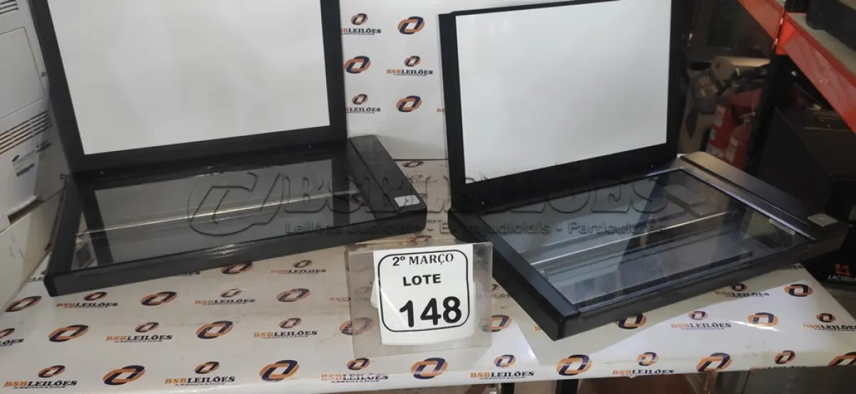LOTE 148 - 02 SCANNERS MARCA KODAK. (NO ESTADO) ATENÇÃO! FAZER A VISITAÇÃO ANTES DE ARREMATAR, NÃO SABEMOS SE FUNCIONA, LEILÃO NÃO TEM GARANTIA E NEM DEVOLUÇÃO, SUJEITO A POSSÍVEIS AVARIAS VISÍVEIS/OCULTAS E/OU AUSÊNCIA DE COMPONENTES.