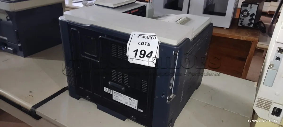 LOTE 194 - 01 IMPRESSORA MODELO LASERJET 500 COLOR M551 MARCA HP. (NO ESTADO) ATENÇÃO! FAZER A VISITAÇÃO ANTES DE ARREMATAR, NÃO SABEMOS SE FUNCIONA, LEILÃO NÃO TEM GARANTIA E NEM DEVOLUÇÃO, SUJEITO A POSSÍVEIS AVARIAS VISÍVEIS/OCULTAS E/OU AUSÊNCIA DE COMPONENTES.