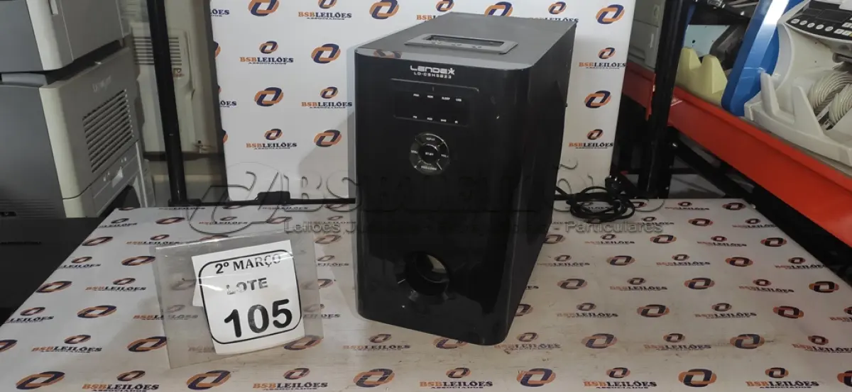 LOTE 105 - 01 SUBWOOFER DE HOME THEATER MODELO LD-CSH5823 MARCA LENDEX. (NO ESTADO) ATENÇÃO! FAZER A VISITAÇÃO ANTES DE ARREMATAR, NÃO SABEMOS SE FUNCIONA, LEILÃO NÃO TEM GARANTIA E NEM DEVOLUÇÃO, SUJEITO A POSSÍVEIS AVARIAS VISÍVEIS/OCULTAS E/OU AUSÊNCIA DE COMPONENTES.