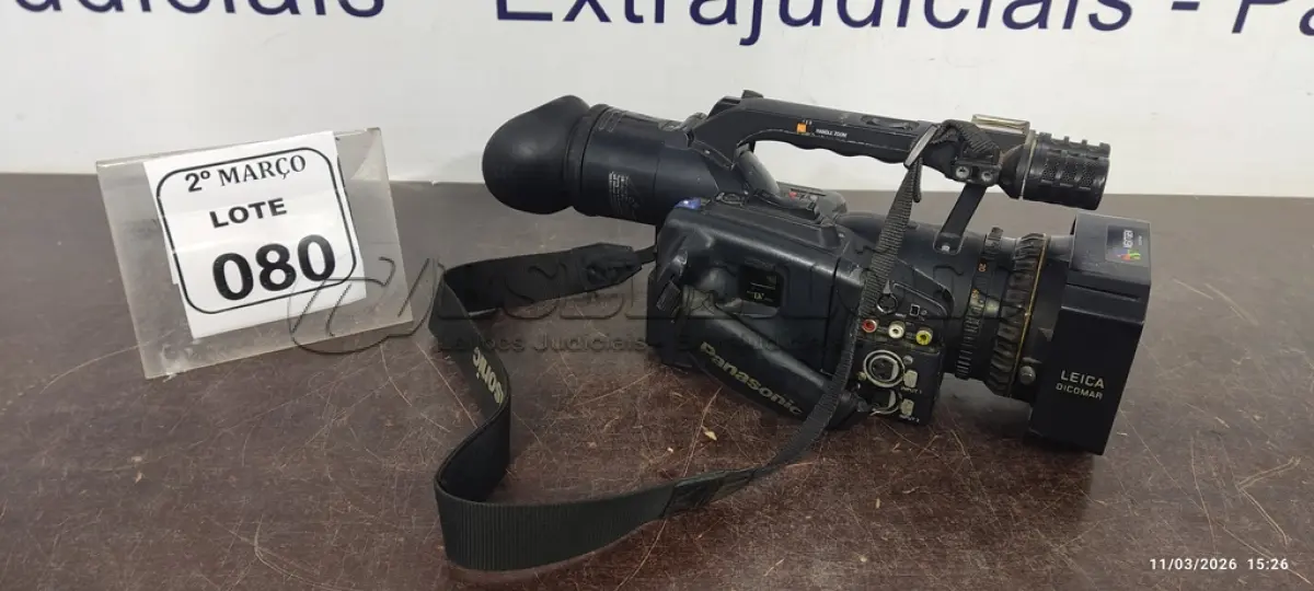 LOTE 080 - 01 FILMADORA MODELO AG-DVC80 MARCA PANSONIC. (NO ESTADO) ATENÇÃO! FAZER A VISITAÇÃO ANTES DE ARREMATAR, NÃO SABEMOS SE FUNCIONA, LEILÃO NÃO TEM GARANTIA E NEM DEVOLUÇÃO, SUJEITO A POSSÍVEIS AVARIAS VISÍVEIS/OCULTAS E/OU AUSÊNCIA DE COMPONENTES.