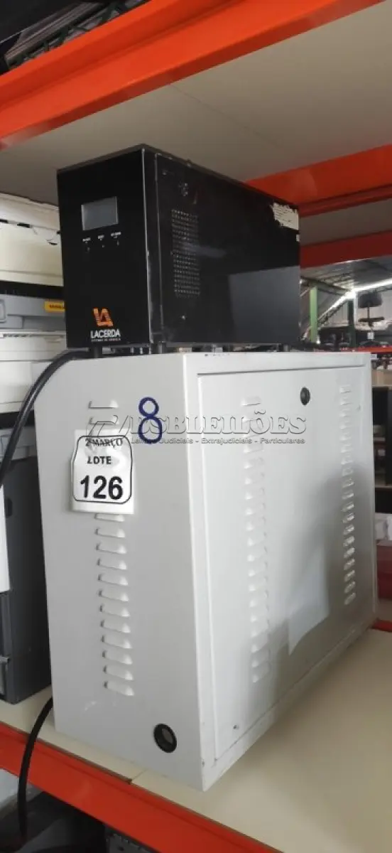 LOTE 126 - 01 BANCO DE BATERIA VAZIO E 01 NOBREAK DE MARCA LACERDA. (NO ESTADO) ATENÇÃO! FAZER A VISITAÇÃO ANTES DE ARREMATAR, NÃO SABEMOS SE FUNCIONA, LEILÃO NÃO TEM GARANTIA E NEM DEVOLUÇÃO, SUJEITO A POSSÍVEIS AVARIAS VISÍVEIS/OCULTAS E/OU AUSÊNCIA DE COMPONENTES.