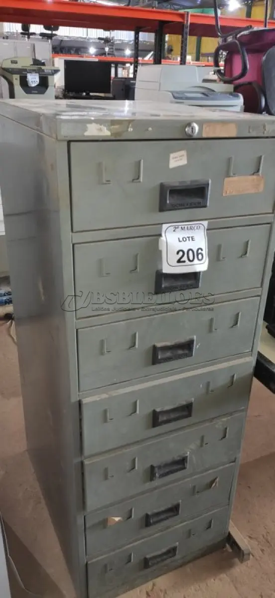 LOTE 206 - 01 ARQUIVO DE AÇO COMO 07 GAVETAS. (NO ESTADO) ATENÇÃO! FAZER A VISITAÇÃO ANTES DE ARREMATAR, NÃO SABEMOS SE FUNCIONA, LEILÃO NÃO TEM GARANTIA E NEM DEVOLUÇÃO, SUJEITO A POSSÍVEIS AVARIAS VISÍVEIS/OCULTAS E/OU AUSÊNCIA DE COMPONENTES.