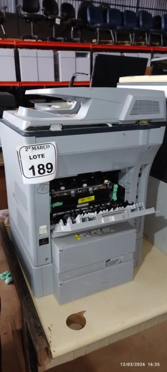 LOTE 189 - 01 IMPRESSORA MULTIFUNCIONAL MODELO SCX-5835 MARCA SAMSUNG. (NO ESTADO) ATENÇÃO! FAZER A VISITAÇÃO ANTES DE ARREMATAR, NÃO SABEMOS SE FUNCIONA, LEILÃO NÃO TEM GARANTIA E NEM DEVOLUÇÃO, SUJEITO A POSSÍVEIS AVARIAS VISÍVEIS/OCULTAS E/OU AUSÊNCIA DE COMPONENTES.