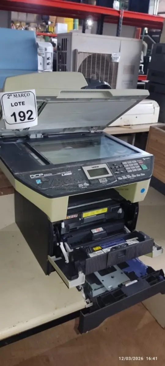 LOTE 192 - 01 IMPRESSORA MODELO DCP-8085DN MARCA BROTHER. (NO ESTADO) ATENÇÃO! FAZER A VISITAÇÃO ANTES DE ARREMATAR, NÃO SABEMOS SE FUNCIONA, LEILÃO NÃO TEM GARANTIA E NEM DEVOLUÇÃO, SUJEITO A POSSÍVEIS AVARIAS VISÍVEIS/OCULTAS E/OU AUSÊNCIA DE COMPONENTES.