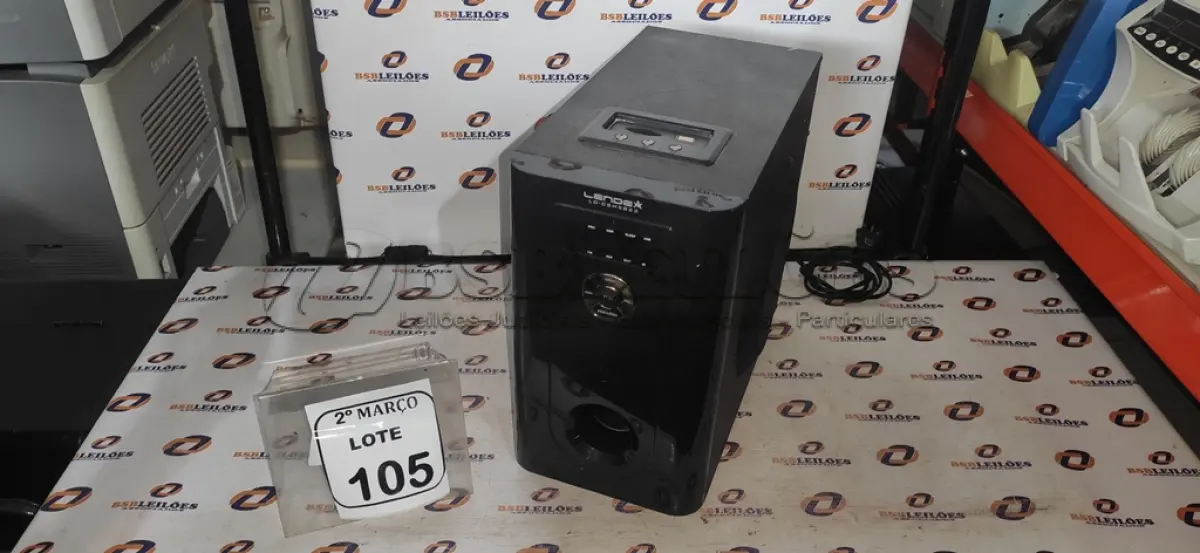 LOTE 105 - 01 SUBWOOFER DE HOME THEATER MODELO LD-CSH5823 MARCA LENDEX. (NO ESTADO) ATENÇÃO! FAZER A VISITAÇÃO ANTES DE ARREMATAR, NÃO SABEMOS SE FUNCIONA, LEILÃO NÃO TEM GARANTIA E NEM DEVOLUÇÃO, SUJEITO A POSSÍVEIS AVARIAS VISÍVEIS/OCULTAS E/OU AUSÊNCIA DE COMPONENTES.