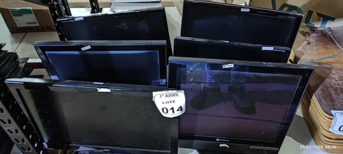 LOTE 014 - 06 MONITORES DEMARCAS E MODELOS DIVERSOS. (NO ESTADO) ATENÇÃO! FAZER A VISITAÇÃO ANTES DE ARREMATAR, NÃO SABEMOS SE FUNCIONA, LEILÃO NÃO TEM GARANTIA E NEM DEVOLUÇÃO, SUJEITO A POSSÍVEIS AVARIAS VISÍVEIS/OCULTAS E/OU AUSÊNCIA DE COMPONENTES.