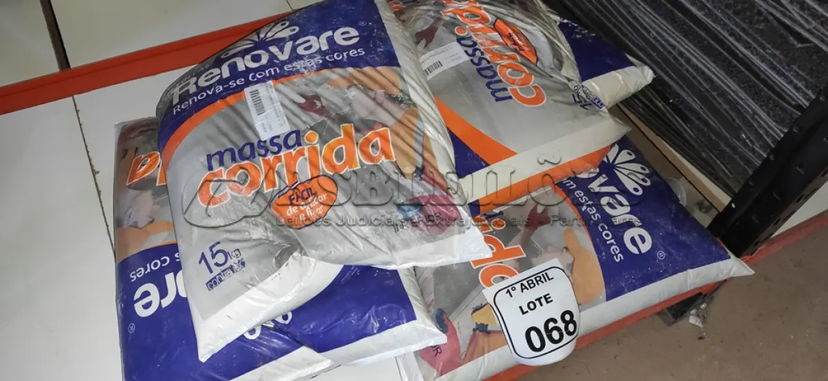 LOTE 068 - 05 PACOTES DE MASSA CORRIDA DE 15KG CADA MARCA RENOVARE. (NO ESTADO) ATENÇÃO! FAZER A VISITAÇÃO ANTES DE ARREMATAR, NÃO SABEMOS SE FUNCIONA, LEILÃO NÃO TEM GARANTIA E NEM DEVOLUÇÃO, SUJEITO A POSSÍVEIS AVARIAS VISÍVEIS/OCULTAS E/OU AUSÊNCIA DE COMPONENTES.