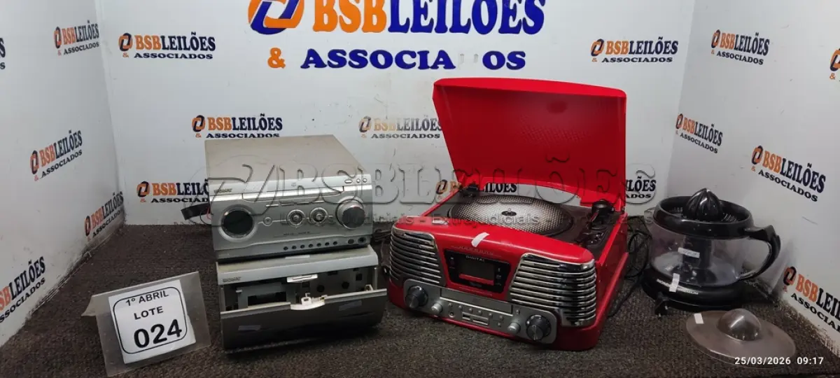 LOTE 024 - 01 MINI SYSTEM MODELO MHC-W25 MARCA SONY, 01 APARELHO DE SOM MARCA SONY, 01 VITROLA MODELO HARMONY MARCA RAVEO E 01 ESPREMEDOR DE FRUTAS MARCA MONDIAL. (NO ESTADO) ATENÇÃO! FAZER A VISITAÇÃO ANTES DE ARREMATAR, NÃO SABEMOS SE FUNCIONA, LEILÃO NÃO TEM GARANTIA E NEM DEVOLUÇÃO, SUJEITO A POSSÍVEIS AVARIAS VISÍVEIS/OCULTAS E/OU AUSÊNCIA DE COMPONENTES.