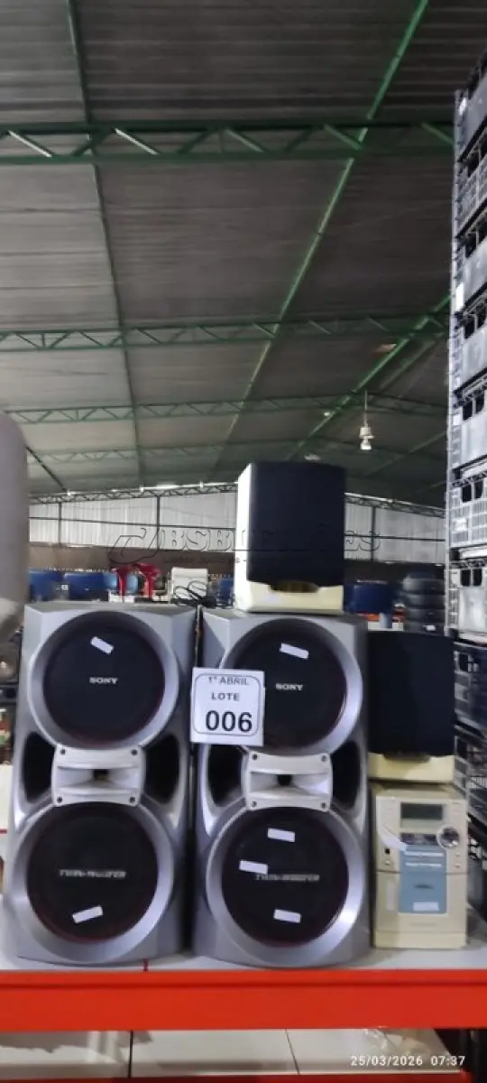 LOTE 006 - 01 MINI SYSTEM MODELO MC-200 MARCA PHILIPS COM 02 CAIXAS E 02 CAIXAS DE SOM MODELO TWIN-WOOFER MARCA SONY. (NO ESTADO) ATENÇÃO! FAZER A VISITAÇÃO ANTES DE ARREMATAR, NÃO SABEMOS SE FUNCIONA, LEILÃO NÃO TEM GARANTIA E NEM DEVOLUÇÃO, SUJEITO A POSSÍVEIS AVARIAS VISÍVEIS/OCULTAS E/OU AUSÊNCIA DE COMPONENTES.