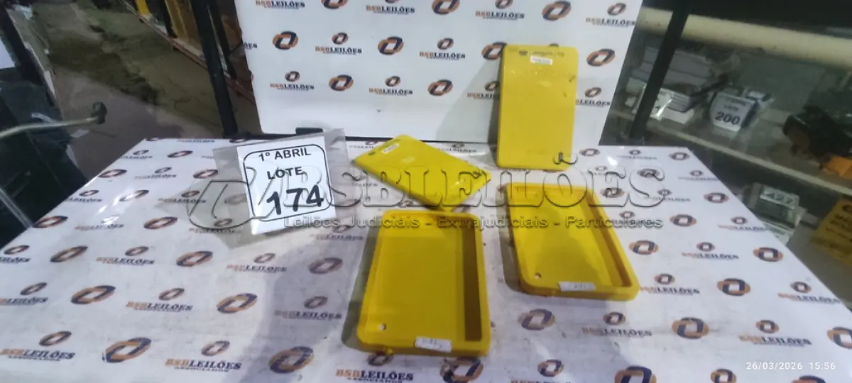 LOTE 174 - 02 TABLETS MARCA CCE. (NO ESTADO) ATENÇÃO! FAZER A VISITAÇÃO ANTES DE ARREMATAR, NÃO SABEMOS SE FUNCIONA, LEILÃO NÃO TEM GARANTIA E NEM DEVOLUÇÃO, SUJEITO A POSSÍVEIS AVARIAS VISÍVEIS/OCULTAS E/OU AUSÊNCIA DE COMPONENTES.