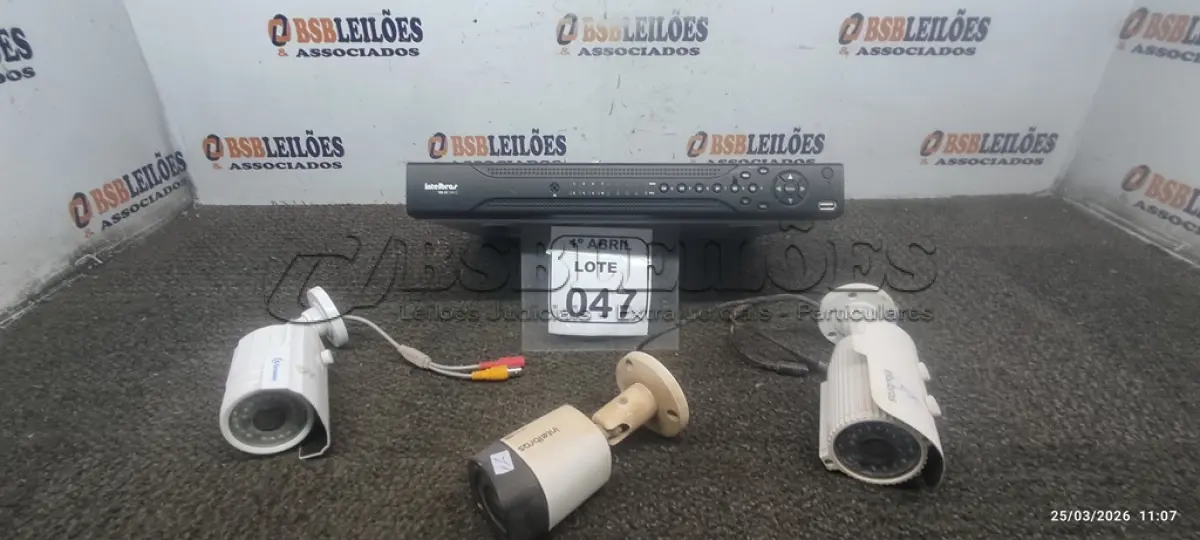 LOTE 047 - 01 APARELHO DVR MARCA INTELBRAS E 03 CÂMERAS DE MONITORAMENTO. (NO ESTADO) ATENÇÃO! FAZER A VISITAÇÃO ANTES DE ARREMATAR, NÃO SABEMOS SE FUNCIONA, LEILÃO NÃO TEM GARANTIA E NEM DEVOLUÇÃO, SUJEITO A POSSÍVEIS AVARIAS VISÍVEIS/OCULTAS E/OU AUSÊNCIA DE COMPONENTES.