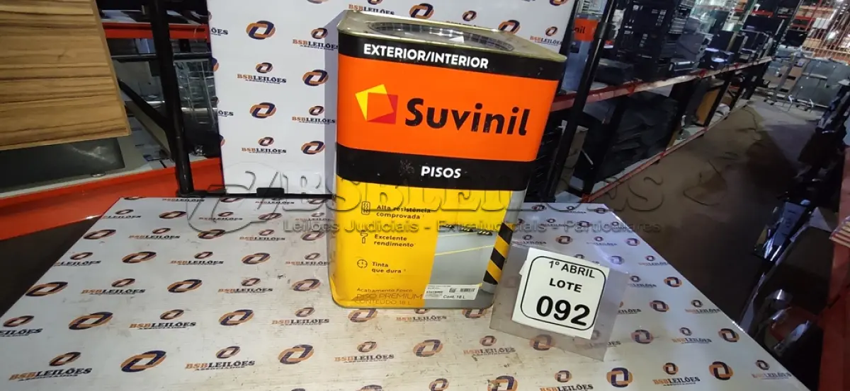 LOTE 092 - 01 LATA DE TINTA PARA PISOS DE 18L NA COR FOSCO CINZA ESCURO MARCA SUVINIL. (NO ESTADO) ATENÇÃO! FAZER A VISITAÇÃO ANTES DE ARREMATAR, NÃO SABEMOS SE FUNCIONA, LEILÃO NÃO TEM GARANTIA E NEM DEVOLUÇÃO, SUJEITO A POSSÍVEIS AVARIAS VISÍVEIS/OCULTAS E/OU AUSÊNCIA DE COMPONENTES.