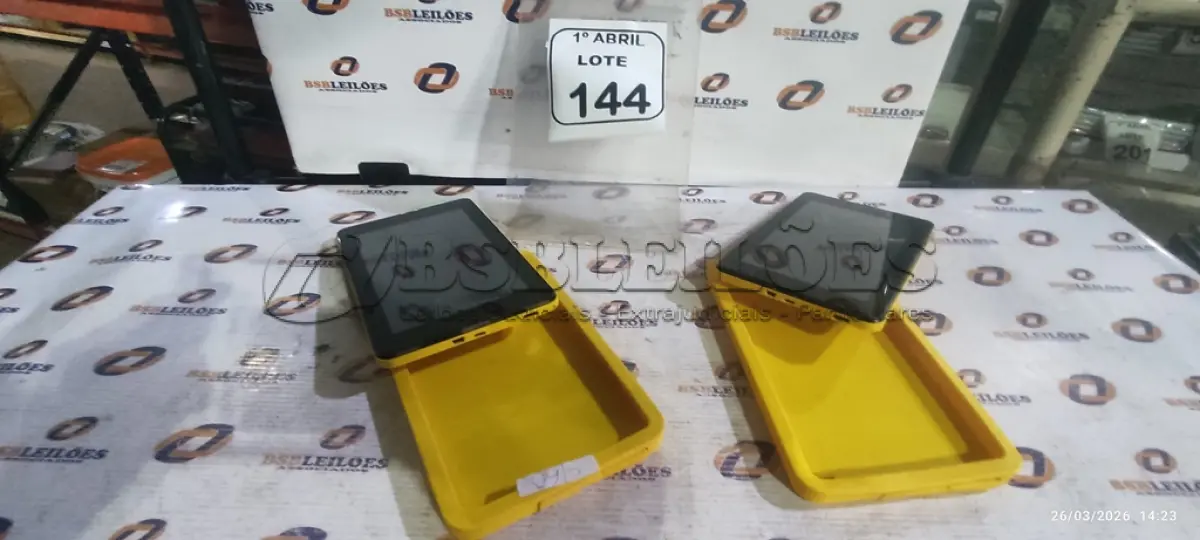 LOTE 144 - 02 TABLETS MARCA CCE. (NO ESTADO) ATENÇÃO! FAZER A VISITAÇÃO ANTES DE ARREMATAR, NÃO SABEMOS SE FUNCIONA, LEILÃO NÃO TEM GARANTIA E NEM DEVOLUÇÃO, SUJEITO A POSSÍVEIS AVARIAS VISÍVEIS/OCULTAS E/OU AUSÊNCIA DE COMPONENTES.