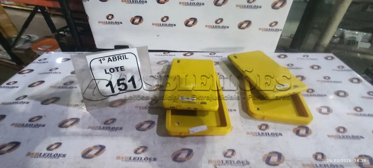 LOTE 151 - 02 TABLETS MARCA CCE. (NO ESTADO) ATENÇÃO! FAZER A VISITAÇÃO ANTES DE ARREMATAR, NÃO SABEMOS SE FUNCIONA, LEILÃO NÃO TEM GARANTIA E NEM DEVOLUÇÃO, SUJEITO A POSSÍVEIS AVARIAS VISÍVEIS/OCULTAS E/OU AUSÊNCIA DE COMPONENTES.