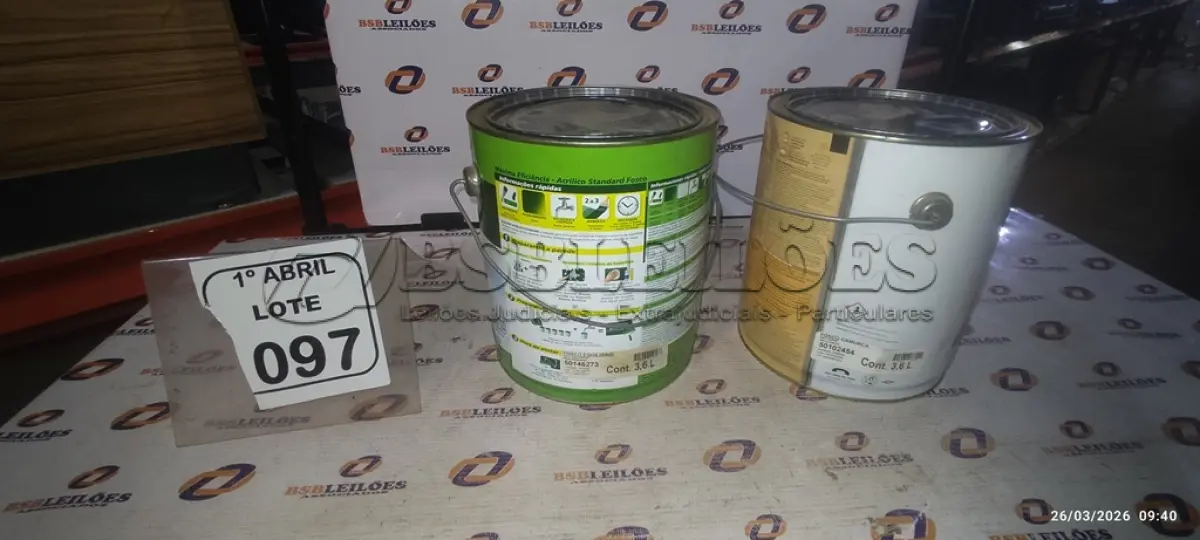 LOTE 097 - 01 LATA DE TINTA ACRÍLICA STANDARD FOSCO 3,6L INTERIOR/EXTERIOR MARCA GLASURIT E 01 LATA DE TINTA ACRÍLICA FOSCO CAMURÇA 3,6L INTERIOR/EXTERIOR MARCA GLASURIT. (NO ESTADO) ATENÇÃO! FAZER A VISITAÇÃO ANTES DE ARREMATAR, NÃO SABEMOS SE FUNCIONA, LEILÃO NÃO TEM GARANTIA E NEM DEVOLUÇÃO, SUJEITO A POSSÍVEIS AVARIAS VISÍVEIS/OCULTAS E/OU AUSÊNCIA DE COMPONENTES.