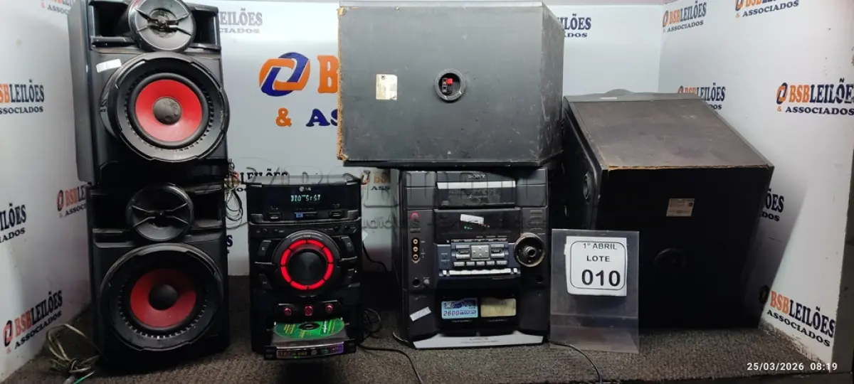 LOTE 010 - 01 MINI HI-FI SYSTEM MARCA LG E 02 CAIXAS E 01 MINI HI-FI SYSTEM MARCA SONY COM 02 CAIXAS. (NO ESTADO) ATENÇÃO! FAZER A VISITAÇÃO ANTES DE ARREMATAR, NÃO SABEMOS SE FUNCIONA, LEILÃO NÃO TEM GARANTIA E NEM DEVOLUÇÃO, SUJEITO A POSSÍVEIS AVARIAS VISÍVEIS/OCULTAS E/OU AUSÊNCIA DE COMPONENTES.