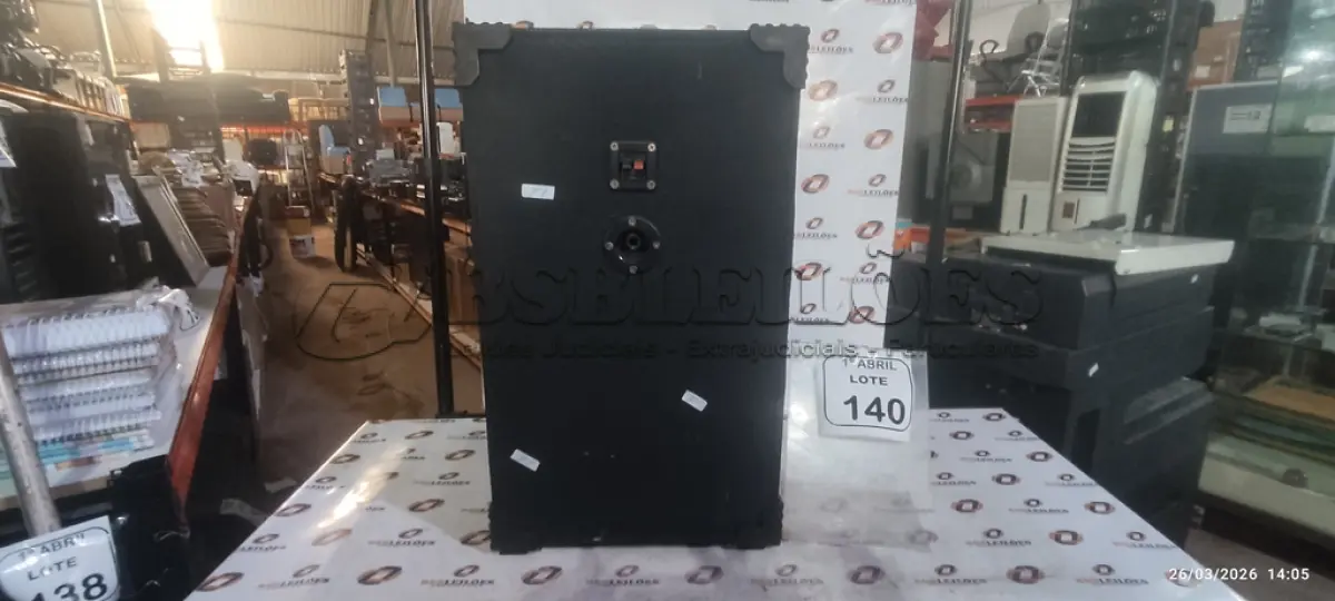 LOTE 140 - 01 CAIXA DE SOM AUTOFALANTE MARCA WATTSOM. (NO ESTADO) ATENÇÃO! FAZER A VISITAÇÃO ANTES DE ARREMATAR, NÃO SABEMOS SE FUNCIONA, LEILÃO NÃO TEM GARANTIA E NEM DEVOLUÇÃO, SUJEITO A POSSÍVEIS AVARIAS VISÍVEIS/OCULTAS E/OU AUSÊNCIA DE COMPONENTES.