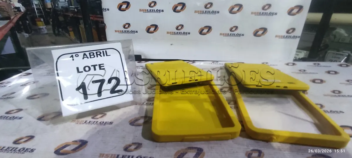 LOTE 172 - 02 TABLETS MARCA CCE. (NO ESTADO) ATENÇÃO! FAZER A VISITAÇÃO ANTES DE ARREMATAR, NÃO SABEMOS SE FUNCIONA, LEILÃO NÃO TEM GARANTIA E NEM DEVOLUÇÃO, SUJEITO A POSSÍVEIS AVARIAS VISÍVEIS/OCULTAS E/OU AUSÊNCIA DE COMPONENTES.