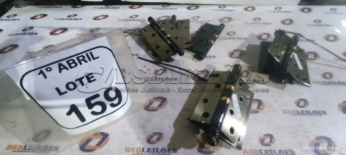 LOTE 159 - 03 DOBRADIÇAS DE PORTAS. (NO ESTADO) ATENÇÃO! FAZER A VISITAÇÃO ANTES DE ARREMATAR, NÃO SABEMOS SE FUNCIONA, LEILÃO NÃO TEM GARANTIA E NEM DEVOLUÇÃO, SUJEITO A POSSÍVEIS AVARIAS VISÍVEIS/OCULTAS E/OU AUSÊNCIA DE COMPONENTES.
