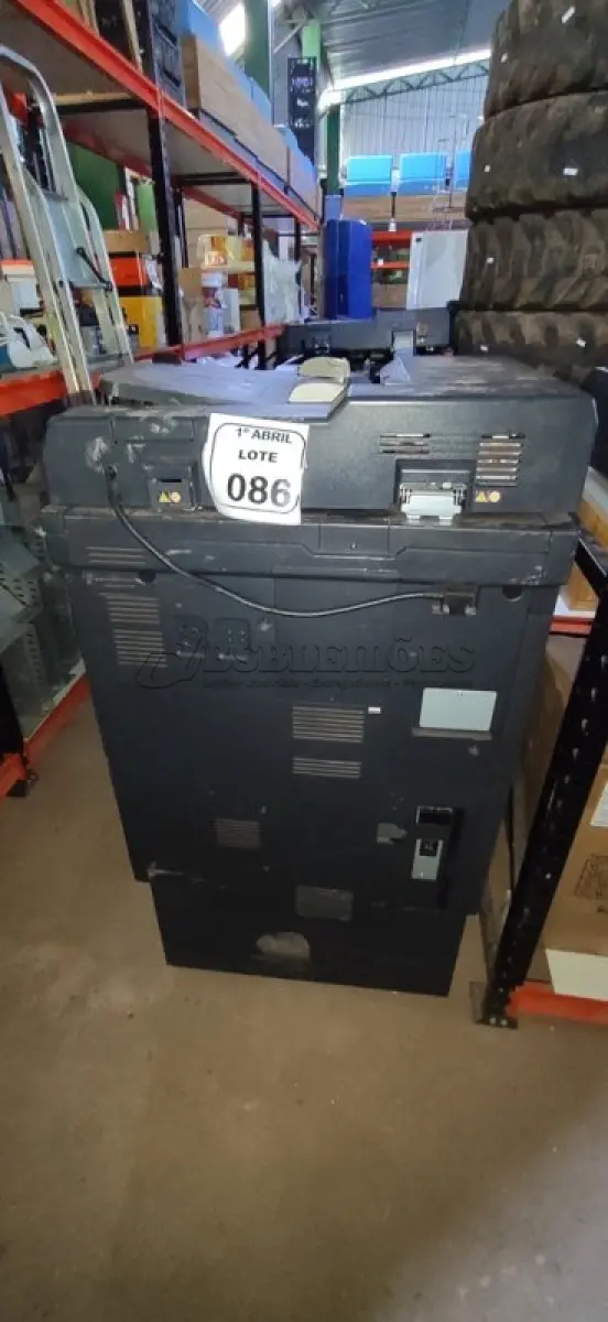 LOTE 086 - 01 COPIADORA TASKALFA 2551CI 110V MARCA KYOCERA. (NO ESTADO) ATENÇÃO! FAZER A VISITAÇÃO ANTES DE ARREMATAR, NÃO SABEMOS SE FUNCIONA, LEILÃO NÃO TEM GARANTIA E NEM DEVOLUÇÃO, SUJEITO A POSSÍVEIS AVARIAS VISÍVEIS/OCULTAS E/OU AUSÊNCIA DE COMPONENTES.