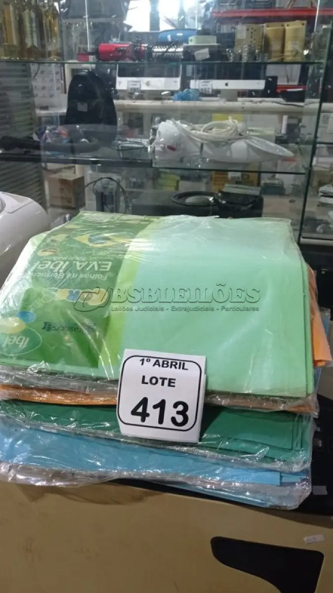 LOTE 413 - 01 LOTE COM VÁRIOS PACOTES DE FOLHAS E.V.A. (NO ESTADO) ATENÇÃO! FAZER A VISITAÇÃO ANTES DE ARREMATAR, NÃO SABEMOS SE FUNCIONA, LEILÃO NÃO TEM GARANTIA E NEM DEVOLUÇÃO, SUJEITO A POSSÍVEIS AVARIAS VISÍVEIS/OCULTAS E/OU AUSÊNCIA DE COMPONENTES.