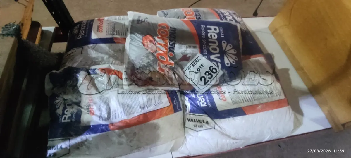 LOTE 236 - 05 PACOTES DE MASSA CORRIDA DE 15KG CADA MARCA RENOVARE. (NO ESTADO) ATENÇÃO! FAZER A VISITAÇÃO ANTES DE ARREMATAR, NÃO SABEMOS SE FUNCIONA, LEILÃO NÃO TEM GARANTIA E NEM DEVOLUÇÃO, SUJEITO A POSSÍVEIS AVARIAS VISÍVEIS/OCULTAS E/OU AUSÊNCIA DE COMPONENTES.