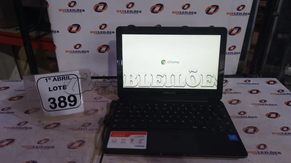 LOTE 389 - 01 CHROMEBOOK 16GB MEMÓRIA 2GB LINHA CONNECT MARCA SAMSUNG COM FONTE. (NO ESTADO) ATENÇÃO! FAZER A VISITAÇÃO ANTES DE ARREMATAR, NÃO SABEMOS SE FUNCIONA, LEILÃO NÃO TEM GARANTIA E NEM DEVOLUÇÃO, SUJEITO A POSSÍVEIS AVARIAS VISÍVEIS/OCULTAS E/OU AUSÊNCIA DE COMPONENTES.