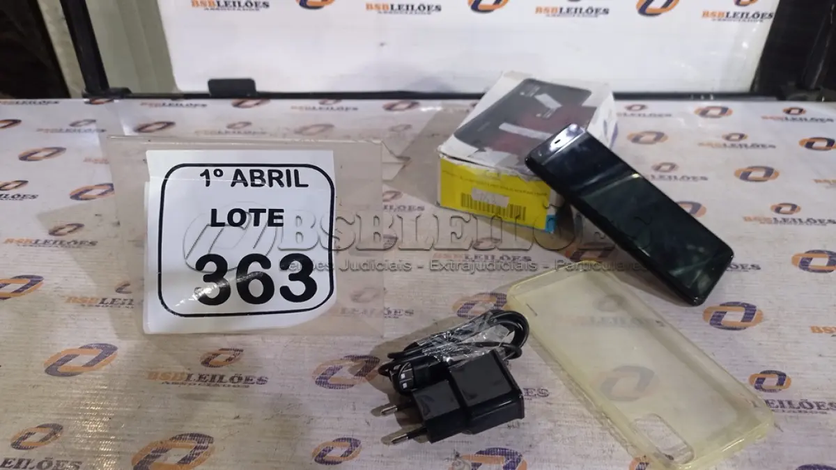 LOTE 363 - 01 SMARTFONE MODELO TWIST MARCA POSITIVO. (NO ESTADO) ATENÇÃO! FAZER A VISITAÇÃO ANTES DE ARREMATAR, NÃO SABEMOS SE FUNCIONA, LEILÃO NÃO TEM GARANTIA E NEM DEVOLUÇÃO, SUJEITO A POSSÍVEIS AVARIAS VISÍVEIS/OCULTAS E/OU AUSÊNCIA DE COMPONENTES.