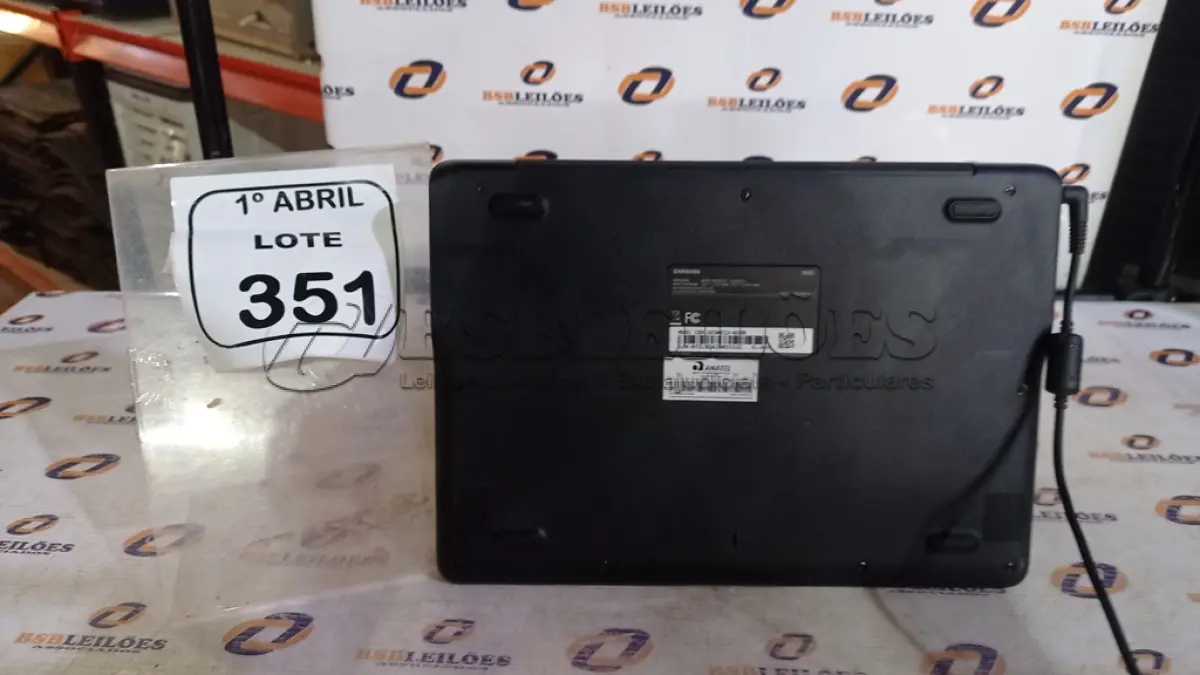 LOTE 351 - 01 CHROMEBOOK 16GB MEMÓRIA 2GB LINHA CONNECT MARCA SAMSUNG COM FONTE. (NO ESTADO) ATENÇÃO! FAZER A VISITAÇÃO ANTES DE ARREMATAR, NÃO SABEMOS SE FUNCIONA, LEILÃO NÃO TEM GARANTIA E NEM DEVOLUÇÃO, SUJEITO A POSSÍVEIS AVARIAS VISÍVEIS/OCULTAS E/OU AUSÊNCIA DE COMPONENTES.