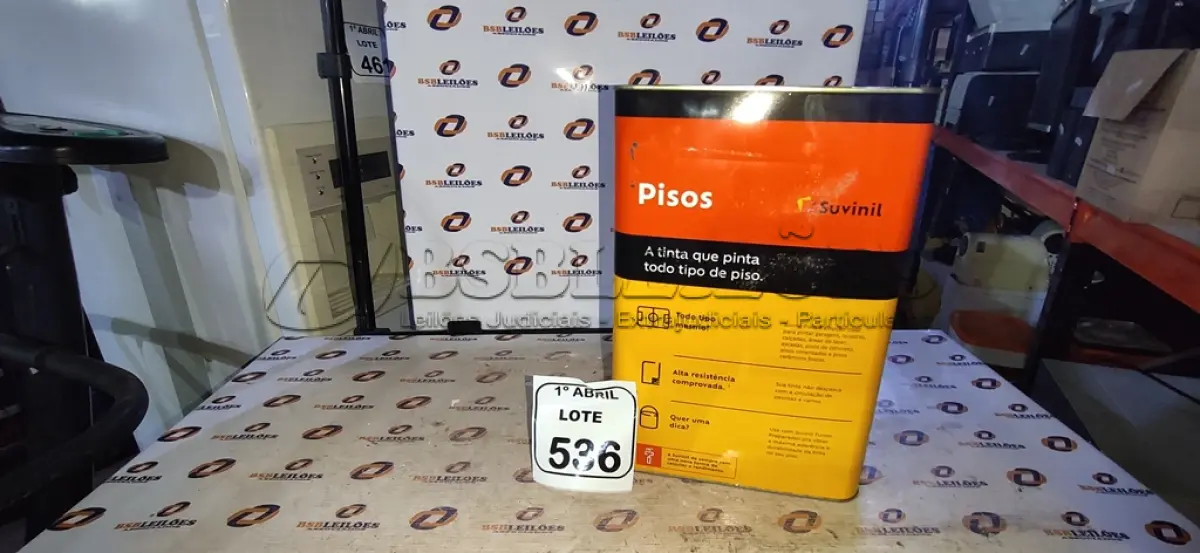 LOTE 536 - 01 LATA DE TINTA PARA PISOS DE 18L NA COR FOSCO CINZA ESCURO MARCA SUVINIL. (NO ESTADO) ATENÇÃO! FAZER A VISITAÇÃO ANTES DE ARREMATAR, NÃO SABEMOS SE FUNCIONA, LEILÃO NÃO TEM GARANTIA E NEM DEVOLUÇÃO, SUJEITO A POSSÍVEIS AVARIAS VISÍVEIS/OCULTAS E/OU AUSÊNCIA DE COMPONENTES.