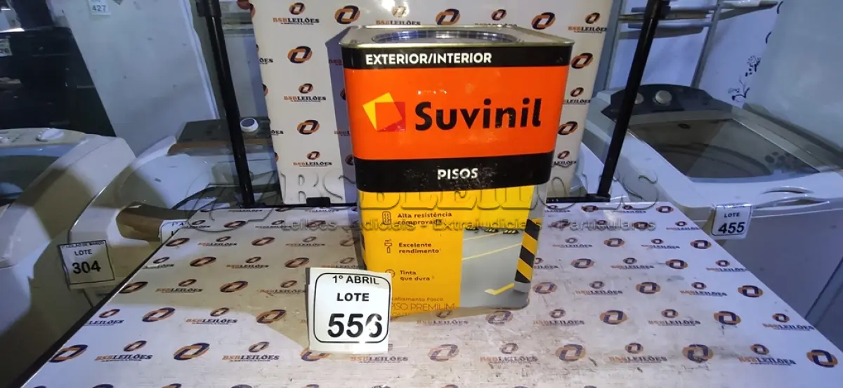LOTE 556 - 01 LATA DE TINTA PARA PISOS DE 18L NA COR FOSCO CINZA ESCURO MARCA SUVINIL. (NO ESTADO) ATENÇÃO! FAZER A VISITAÇÃO ANTES DE ARREMATAR, NÃO SABEMOS SE FUNCIONA, LEILÃO NÃO TEM GARANTIA E NEM DEVOLUÇÃO, SUJEITO A POSSÍVEIS AVARIAS VISÍVEIS/OCULTAS E/OU AUSÊNCIA DE COMPONENTES.