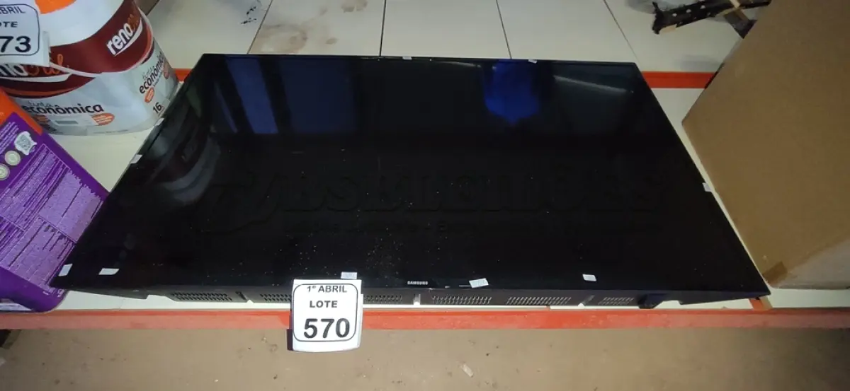LOTE 570 - 01 TV LCD 48’’ MARCA SAMSUNG. (NO ESTADO) ATENÇÃO! FAZER A VISITAÇÃO ANTES DE ARREMATAR, NÃO SABEMOS SE FUNCIONA, LEILÃO NÃO TEM GARANTIA E NEM DEVOLUÇÃO, SUJEITO A POSSÍVEIS AVARIAS VISÍVEIS/OCULTAS E/OU AUSÊNCIA DE COMPONENTES.