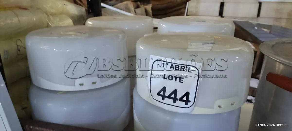 LOTE 444 - 12 DISPENSES DE PAPEL. (NO ESTADO) ATENÇÃO! FAZER A VISITAÇÃO ANTES DE ARREMATAR, NÃO SABEMOS SE FUNCIONA, LEILÃO NÃO TEM GARANTIA E NEM DEVOLUÇÃO, SUJEITO A POSSÍVEIS AVARIAS VISÍVEIS/OCULTAS E/OU AUSÊNCIA DE COMPONENTES.