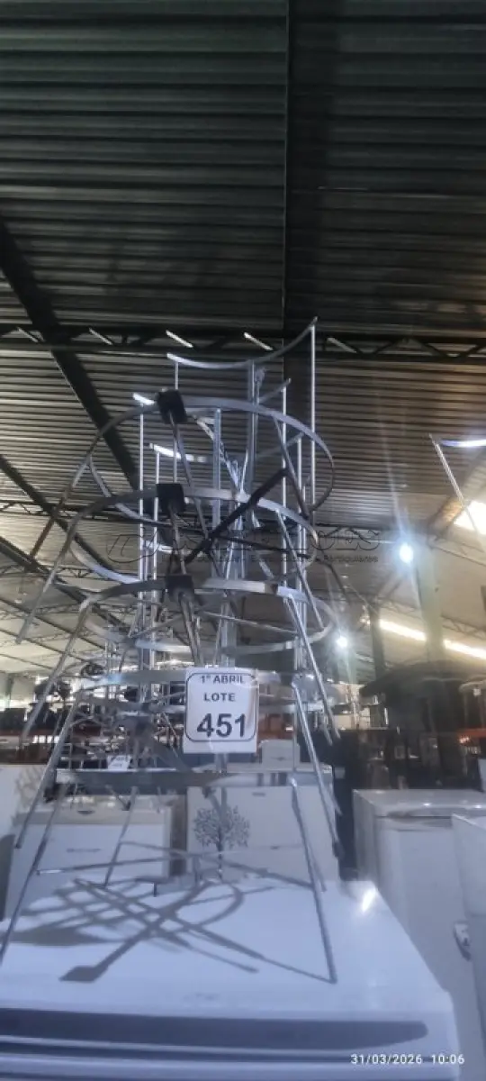 LOTE 451 - 05 BASES DE FERRO PARA LIXEIRA COM PEDAL. (NO ESTADO) ATENÇÃO! FAZER A VISITAÇÃO ANTES DE ARREMATAR, NÃO SABEMOS SE FUNCIONA, LEILÃO NÃO TEM GARANTIA E NEM DEVOLUÇÃO, SUJEITO A POSSÍVEIS AVARIAS VISÍVEIS/OCULTAS E/OU AUSÊNCIA DE COMPONENTES.