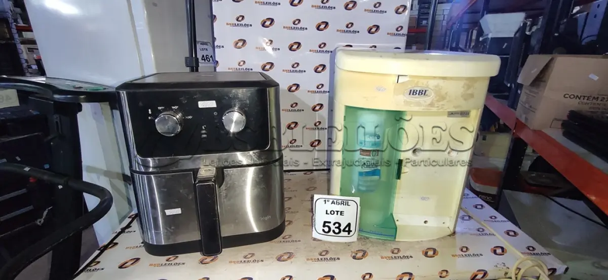 LOTE 534 - 01 PURIFICADOR DE ÁGUA MARCA IBBL 01 AIRFRYER MARCA ELGIN (NO ESTADO) ATENÇÃO! FAZER A VISITAÇÃO ANTES DE ARREMATAR, NÃO SABEMOS SE FUNCIONA, LEILÃO NÃO TEM GARANTIA E NEM DEVOLUÇÃO, SUJEITO A POSSÍVEIS AVARIAS VISÍVEIS/OCULTAS E/OU AUSÊNCIA DE COMPONENTES.